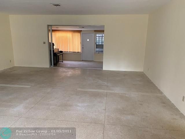 2nd image of 2621 Polk St
