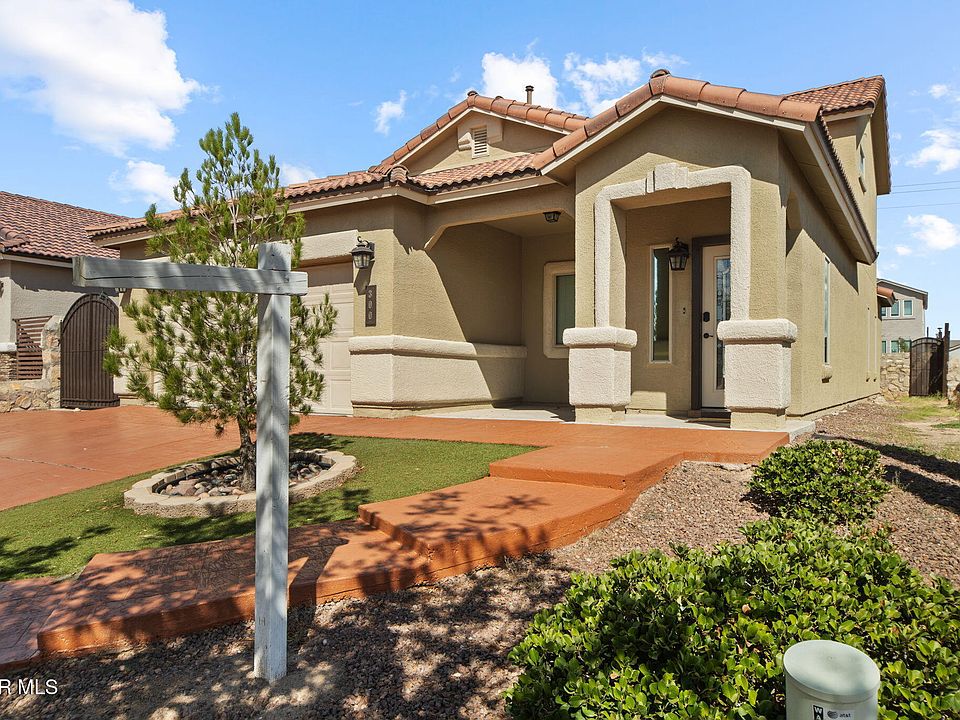 1st image of 300 Saltford Pl