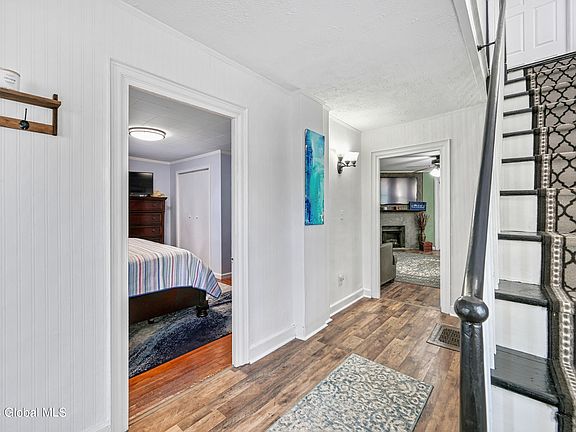 5th image of 134 White Street