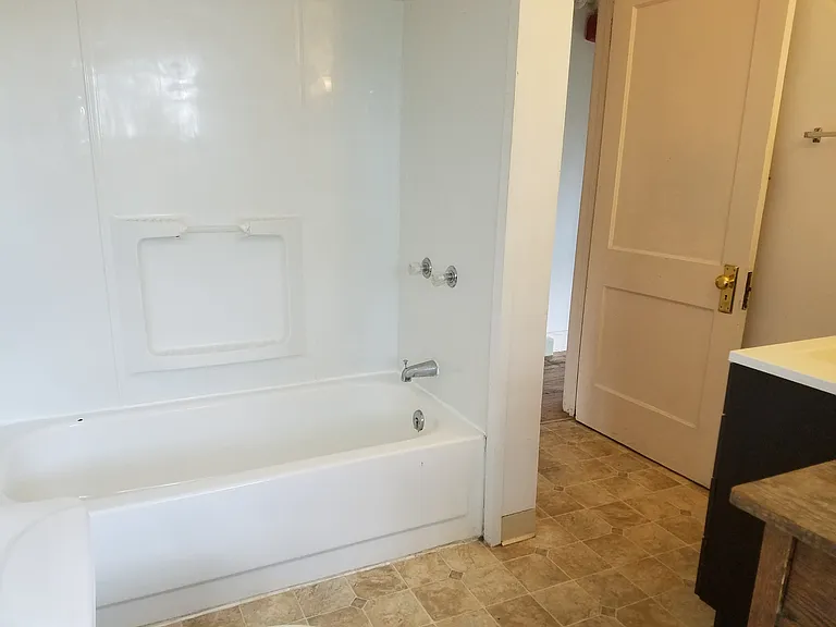 307 Wait Ave — Photo 7