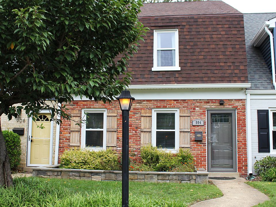 1st image of 904 Bethany Ct