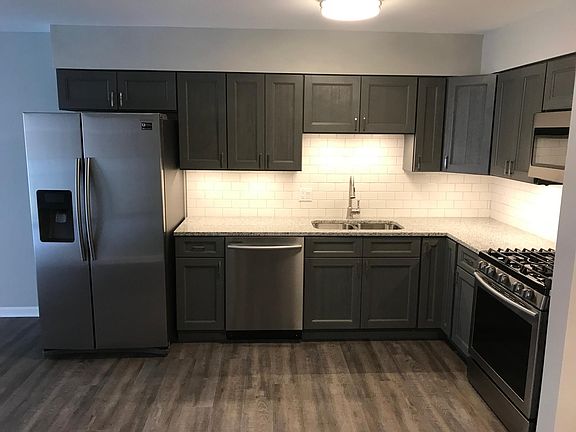 2nd image of 1650 Mill St #205