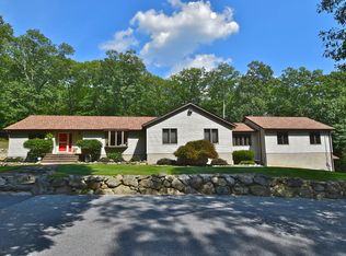 2 Logan Ln, Sussex, NJ 07461