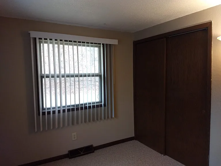 1523-1525 Nicholas Dr — Photo 12