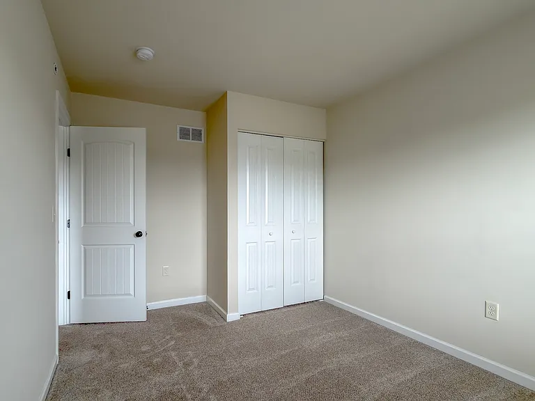 222 Blackford Blvd — Photo 17