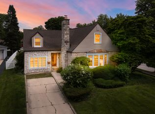 202 W Sunset Ave, Lombard, IL