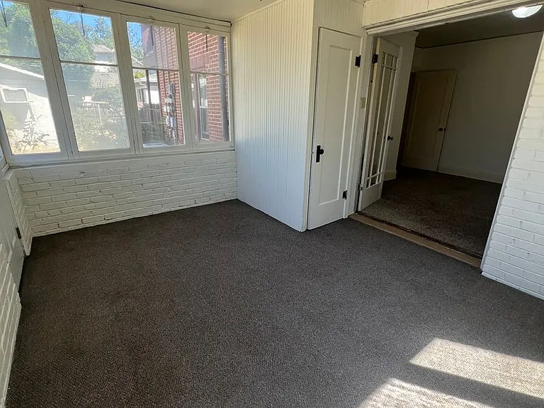 925 Lincoln St — Photo 15