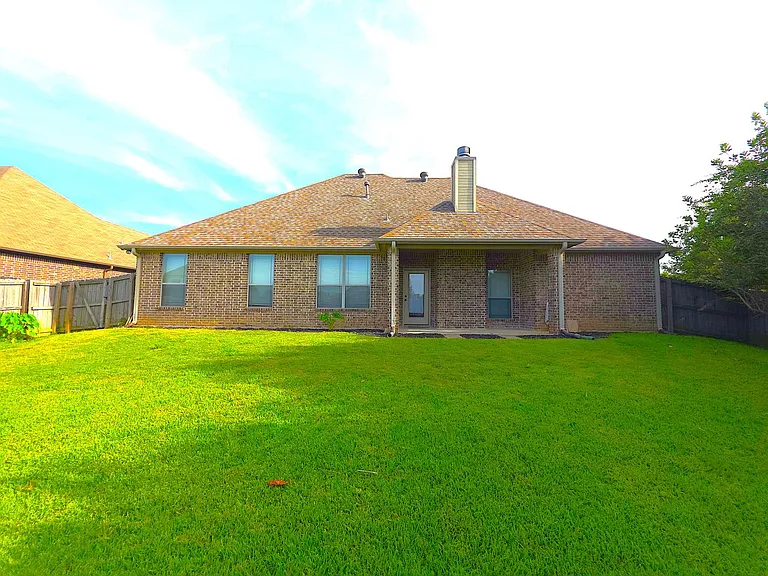 11864 Poydras — Photo 49