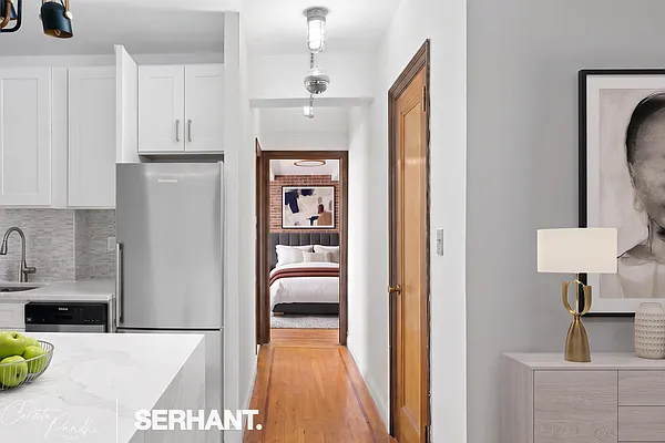 Entry / hallway, photo 1