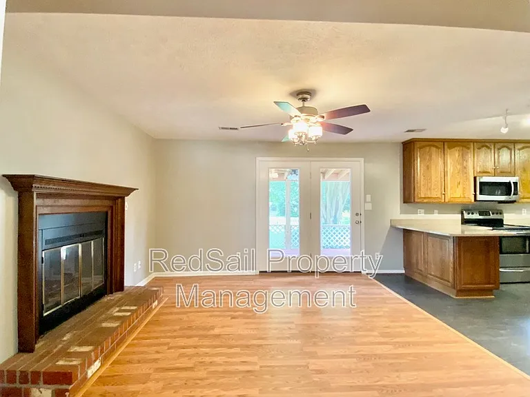 443 Sonora Dr — Photo 7