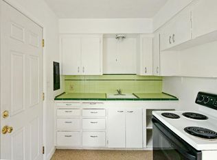 3303 SE Washington St, Portland, OR 97214