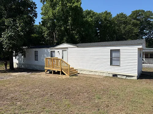 135 Cgs Cir Photo 1