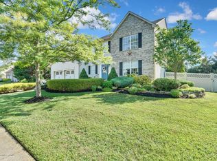 4 Andrew St, Howell, NJ 07731