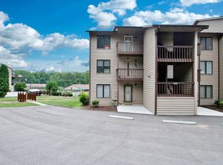 630 Montevista Rd, Union Hall, VA 24176