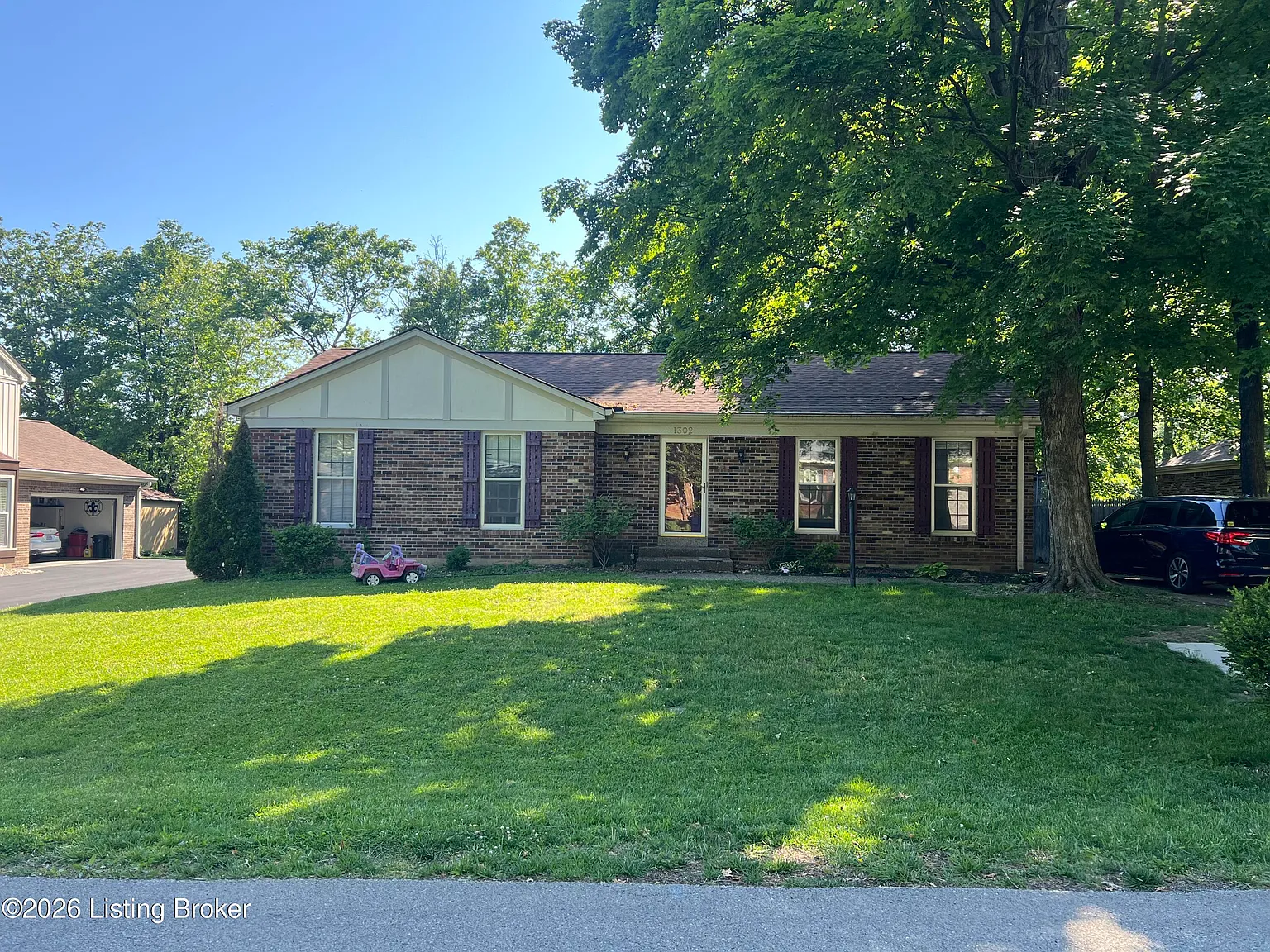 3 bed, 2.0 bath, 1658 sqft, $1,999 — Photo 1