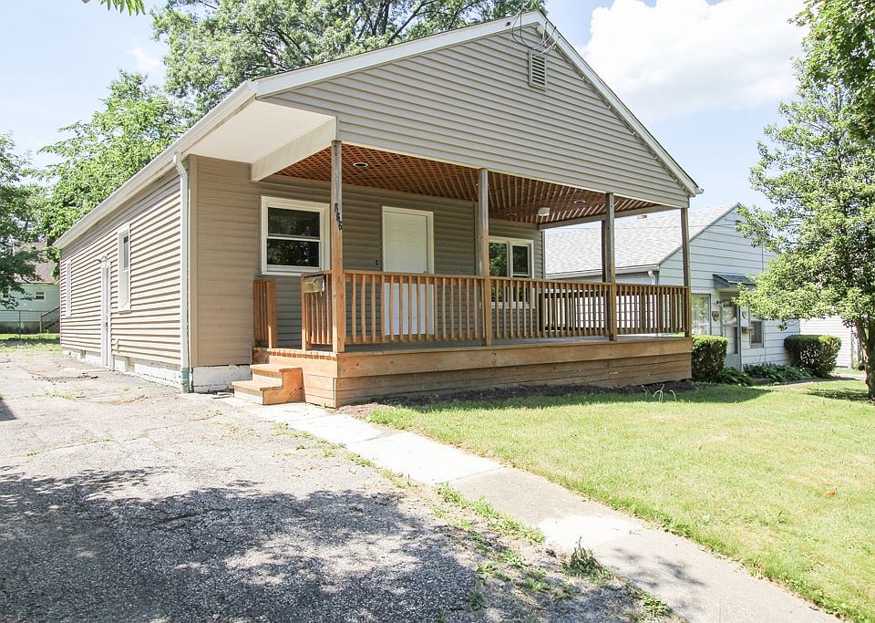 1st image of 866 Reed Ave