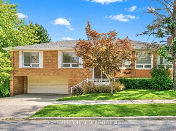 225 Maxome Ave, Toronto, ON M2M 3L3