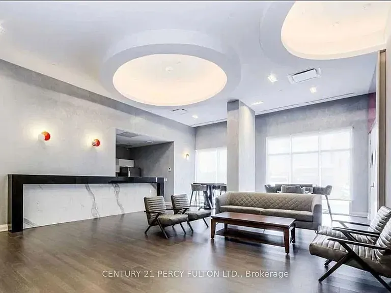 30 Meadowglen Pl #208 — Photo 4