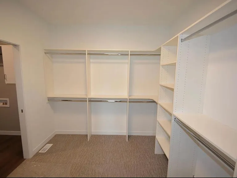 1398 Belmont Park Ave — Photo 7