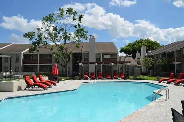 Commons at Westchase