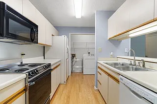 663 Bartons Landing Pl #14 — Photo 13