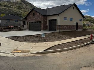 381 W 2100 S, Perry, UT 84302