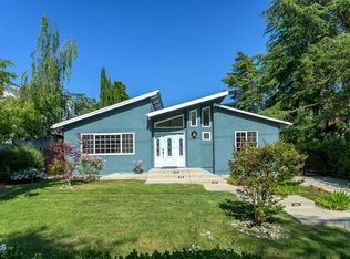 4742 Castle Rd, La Canada Flintridge, CA 91011