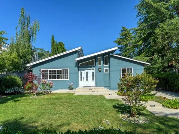 4742 Castle Rd, La Canada Flintridge, CA 91011