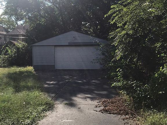 5th image of 13919 Mettetal Ave
