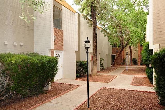 1st image of 1801 W Tuckey Ln APT 15