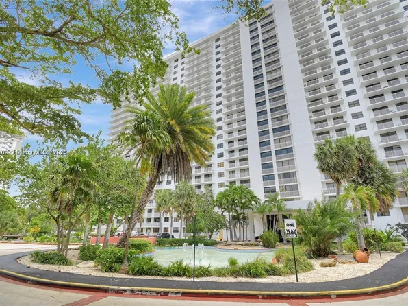 210 174th St APT 1617, Sunny Isles Beach, FL 33160
