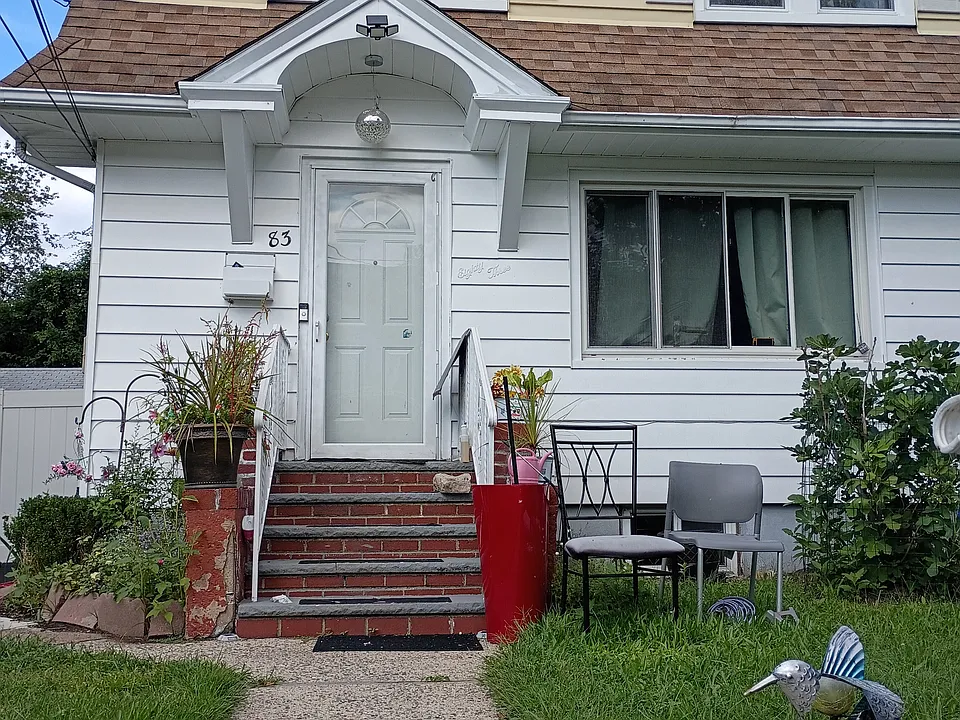 83 Shepard Ave #GF