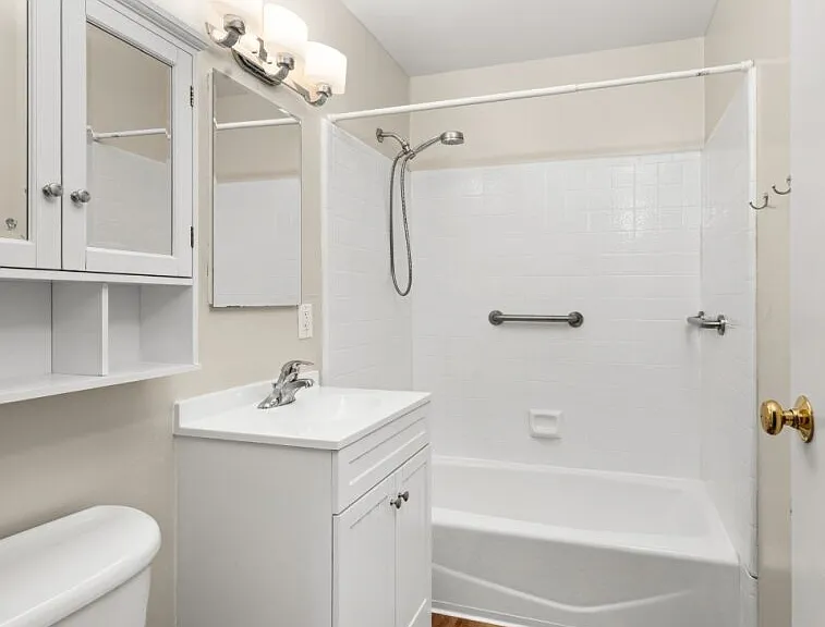2557 Sir Francis Drake Blvd #1 — Photo 10