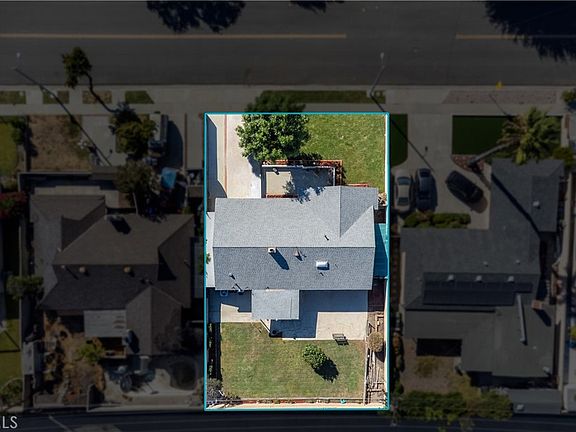 2nd image of 2726 Castle Rock Rd