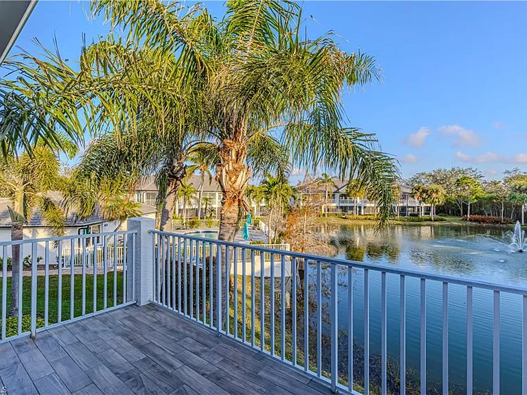 2120 Cay Lagoon Dr #222 — Photo 5