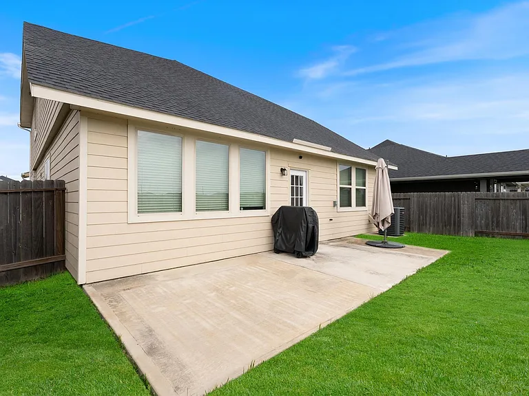 5318 Marisol Cove Dr — Photo 22