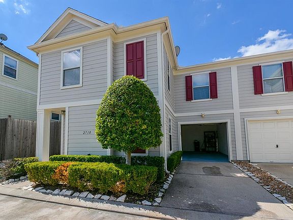 2nd image of 2710 Woodridge Manor Drive
