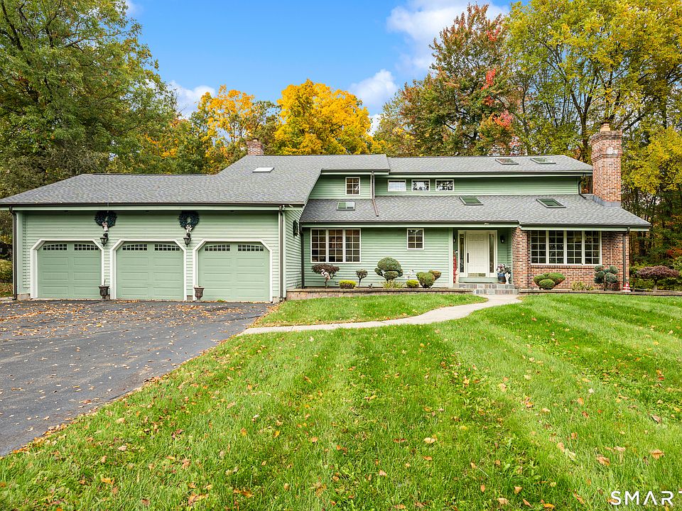 1st image of 371 North Star Drive