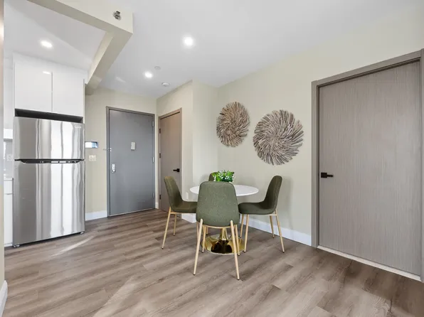 163-07 72nd Avenue image 4 of 22