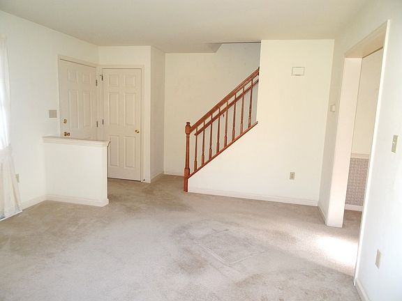 Entrance & Living Room