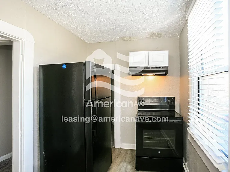713375_007_wm_-_kitchen_13546257.jpg