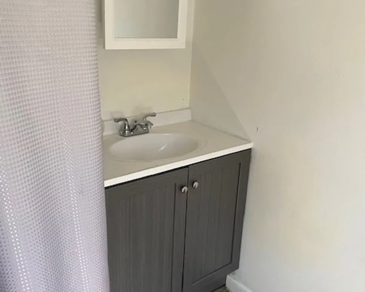 1027 Charleston St — Photo 5