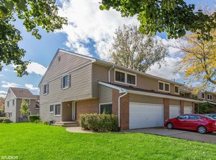 171 W Fabish Dr, Buffalo Grove, IL 60089