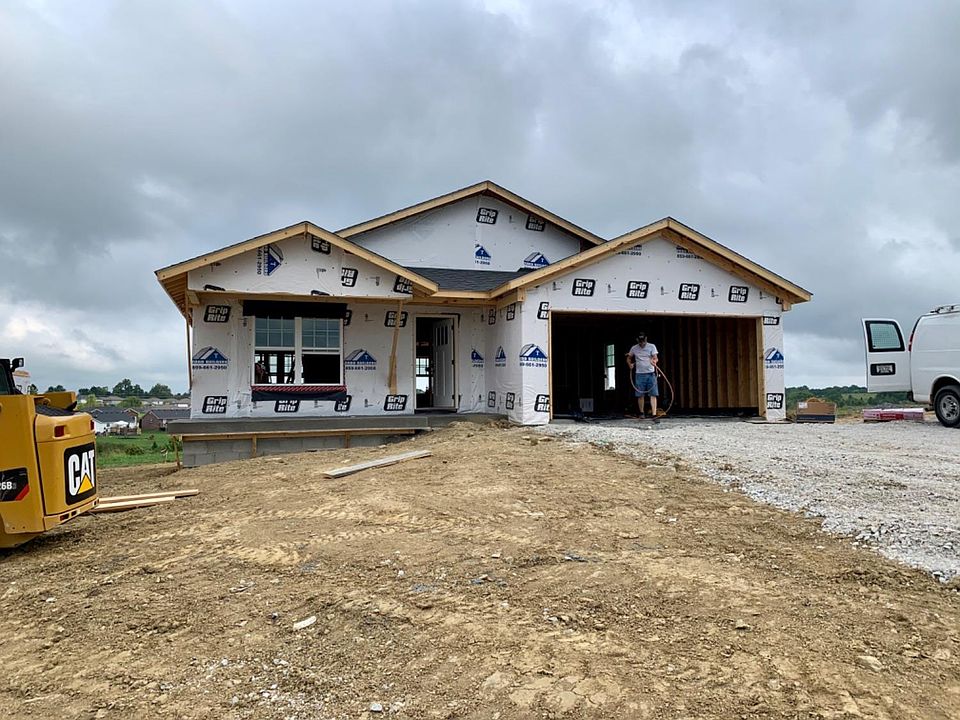 2nd image of 325 Wyldwood Way