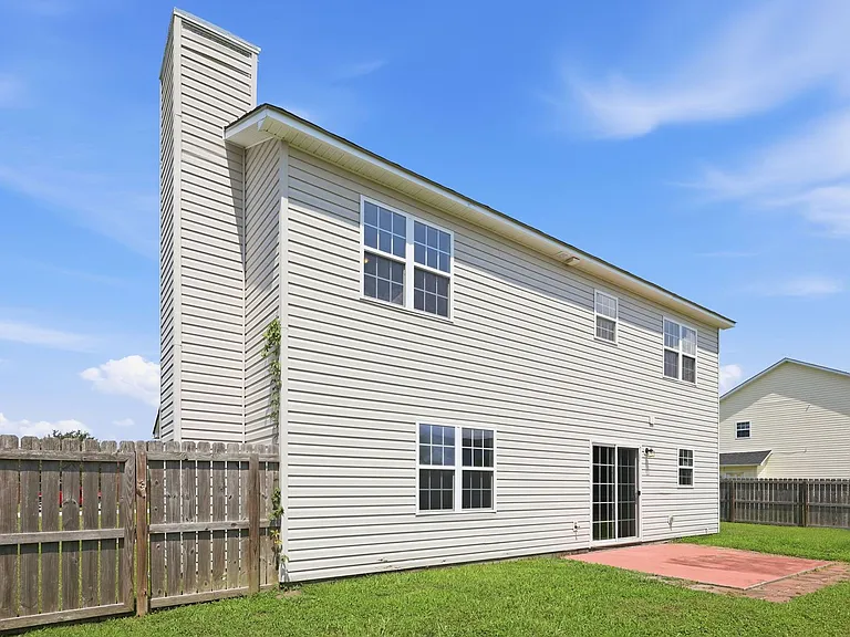 302 Mann St — Photo 18
