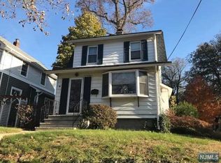 61 Daniel Ave, Rutherford, NJ 07070