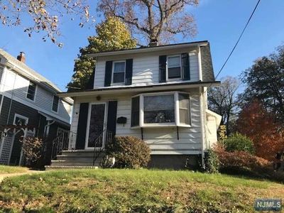 61 Daniel Ave, Rutherford, NJ, 07070
