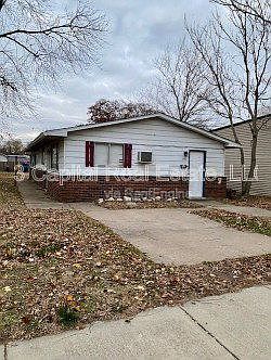1st image of 208 W Thomas St