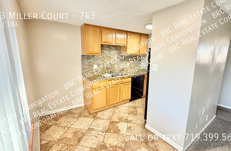 743 Miller Ct #743 — Photo 5
