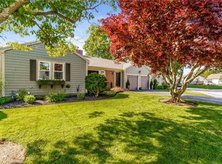 42 Beech Tree Rd, Rumford, RI 02916